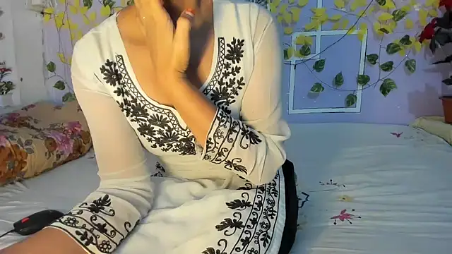 aarjulove online show from 05.06.26