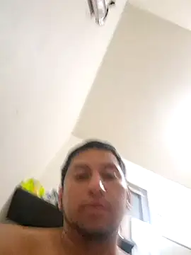 Snapshot of littleboyhot95 chatting on 10.01.25 littleboyhot95 online show from 10.01.25