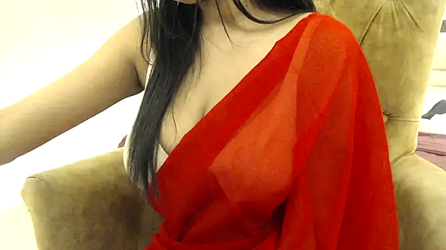 Snapshot of chhui_mui chatting on 12.09.24 chhui mui online show from 12.09.24