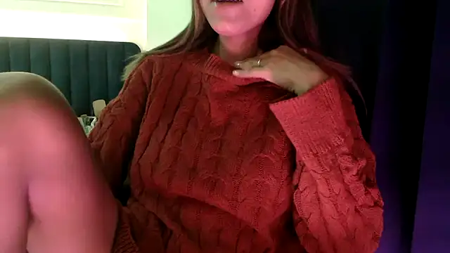 Snapshot of chhui_mui chatting on 01.10.26 chhui mui online show from 01.10.26