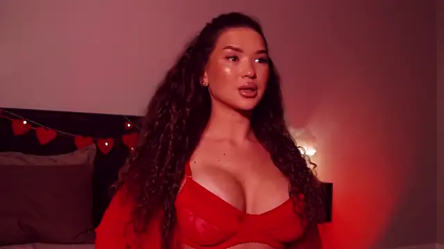 Snapshot of Denise_Garciia chatting on 02.18.25 Denise Garciia online show from 02.18.25