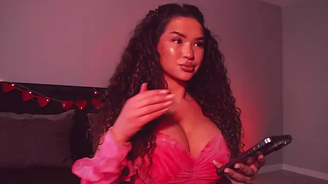 Snapshot of Denise_Garciia chatting on 02.19.25 Denise Garciia online show from 02.19.25