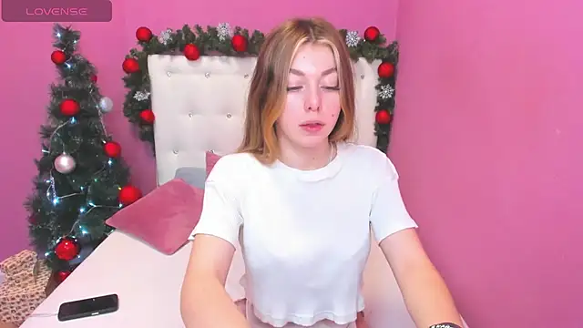 MollyMeltorr online show from 12.21.24