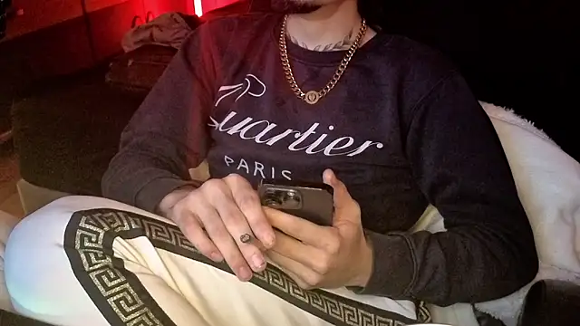 Snapshot of JordanShow chatting on 10.04.25 JordanShow online show from 10.04.25