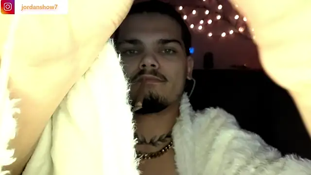 Snapshot of JordanShow chatting on 01.08.26 JordanShow online show from 01.08.26
