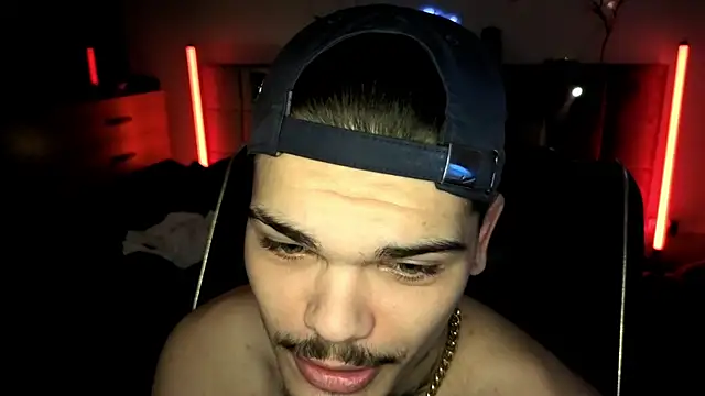 Snapshot of JordanShow chatting on 01.13.26 JordanShow online show from 01.13.26