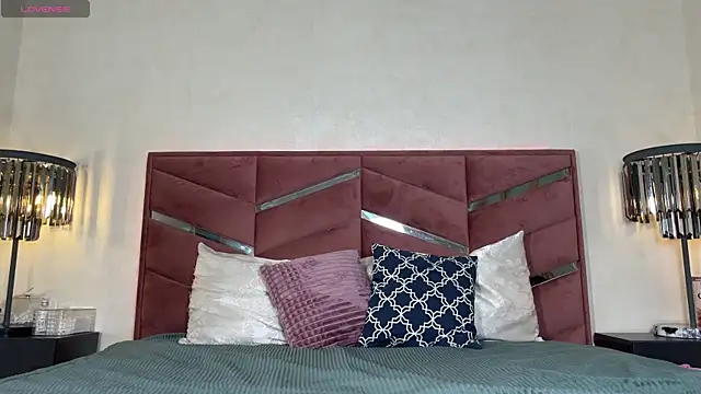 dollfromvenus online show from 09.27.25