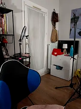 Snapshot of PrincesseMalicia chatting on 06.18.26 PrincesseMalicia online show from 06.18.26
