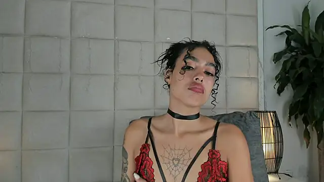 Snapshot of Nia_Bunny chatting on 01.08.25 Nia Bunny online show from 01.08.25