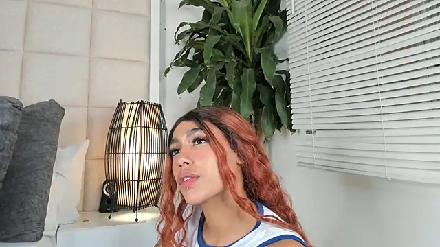 Snapshot of Nia_Bunny chatting on 01.14.25 Nia Bunny online show from 01.14.25