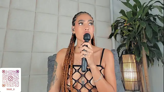 Snapshot of Nia_Bunny chatting on 03.18.25 Nia Bunny online show from 03.18.25