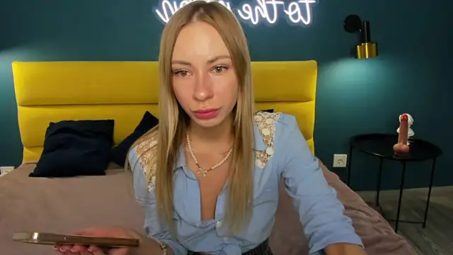 Diana Garrett online show from 06.12.26