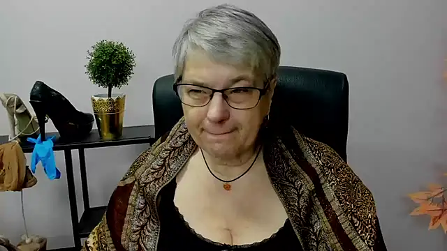 IrisDream online show from 01.03.25