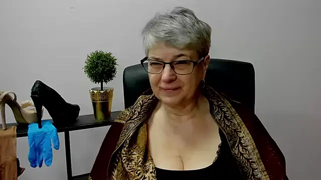 IrisDream online show from 02.17.25