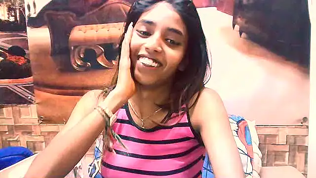 Snapshot of IndianSexySlender chatting on 09.29.25 IndianSexySlender online show from 09.29.25