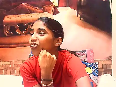 Snapshot of IndianSexySlender chatting on 10.10.25 IndianSexySlender online show from 10.10.25