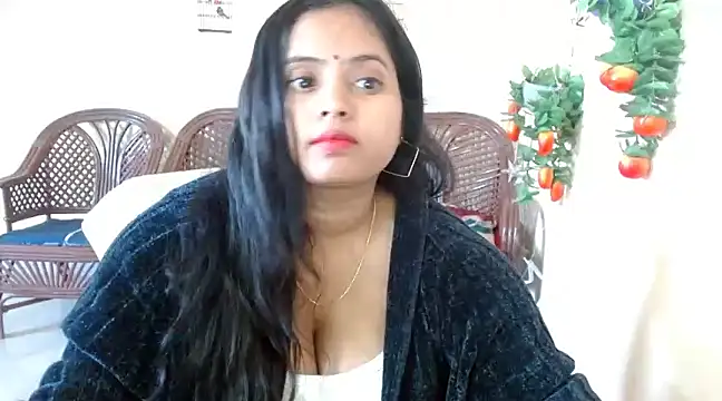 Snapshot of Amandaliss chatting on 12.10.24 Amandaliss online show from 12.10.24