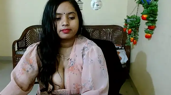 Snapshot of Amandaliss chatting on 12.24.24 Amandaliss online show from 12.24.24