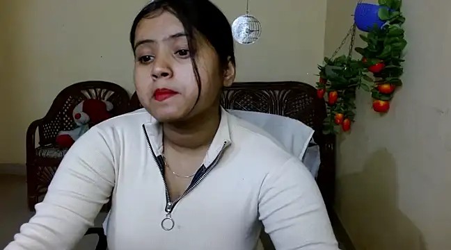 Snapshot of Amandaliss chatting on 12.30.24 Amandaliss online show from 12.30.24