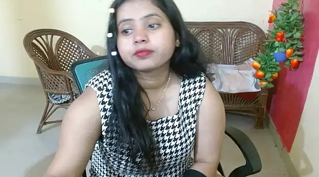 Snapshot of Amandaliss chatting on 02.15.25 Amandaliss online show from 02.15.25