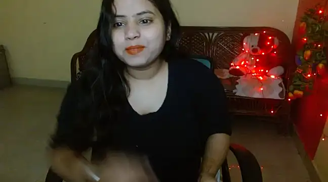 Snapshot of Amandaliss chatting on 02.18.25 Amandaliss online show from 02.18.25
