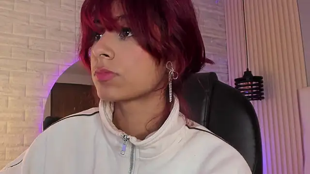 Snapshot of cloe__palmer chatting on 12.11.24 cloe palmer online show from 12.11.24