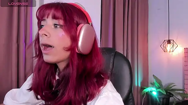 Snapshot of cloe__palmer chatting on 03.05.25 cloe palmer online show from 03.05.25