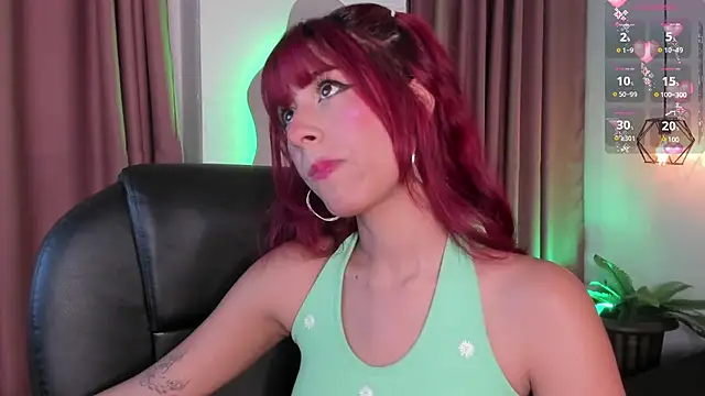 Snapshot of cloe__palmer chatting on 03.17.25 cloe palmer online show from 03.17.25