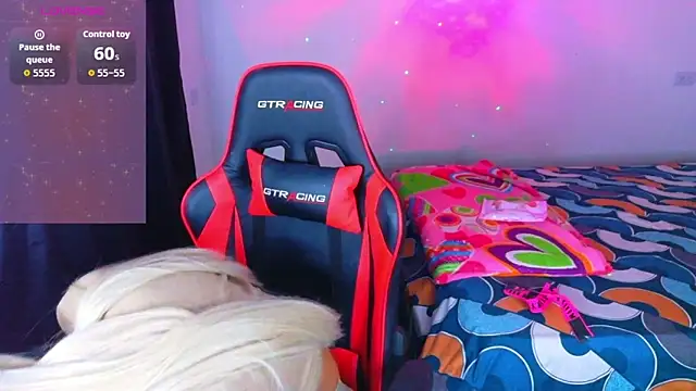 Snapshot of AllisonsweetZ chatting on 02.13.26 AllisonsweetZ online show from 02.13.26