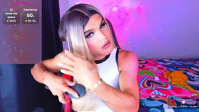 Snapshot of AllisonsweetZ chatting on 02.18.26 AllisonsweetZ online show from 02.18.26