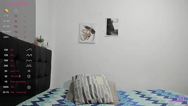 Snapshot of RoddyRich11 chatting on 10.29.25 RoddyRich11 online show from 10.29.25