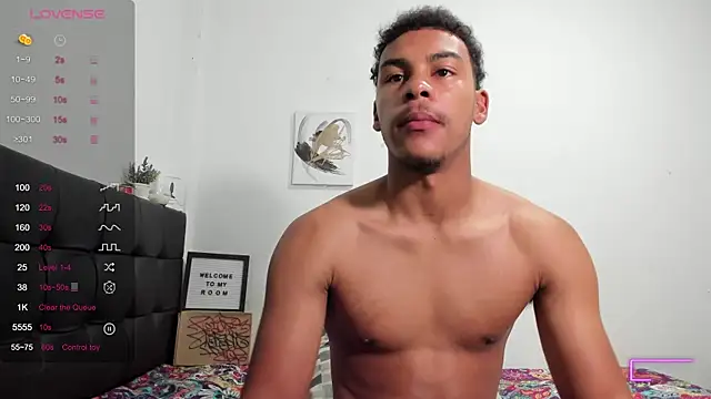 Snapshot of RoddyRich11 chatting on 12.21.25 RoddyRich11 online show from 12.21.25