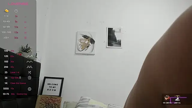 Snapshot of RoddyRich11 chatting on 12.22.25 RoddyRich11 online show from 12.22.25