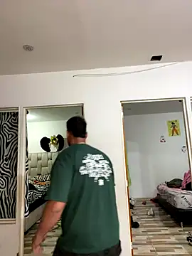 Snapshot of Cristian_099 chatting on 12.21.25 Cristian 099 online show from 12.21.25