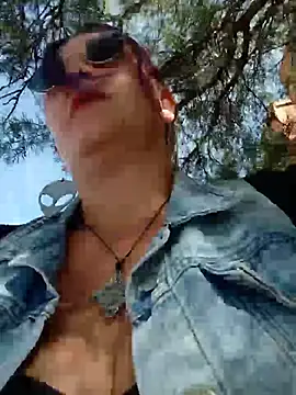 Snapshot of sophie_banger chatting on 08.01.26 sophie banger online show from 08.01.26