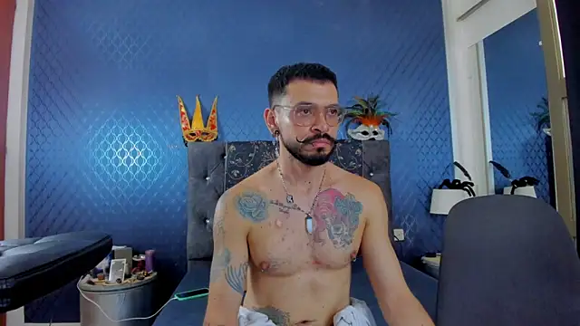 Snapshot of leondevereda chatting on 01.31.25 leondevereda online show from 01.31.25