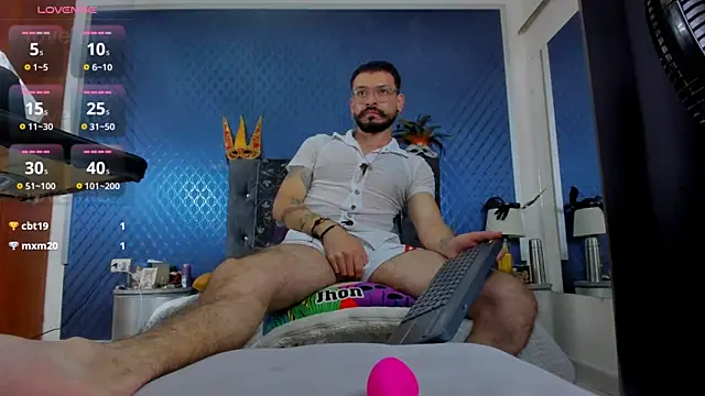 Snapshot of leondevereda chatting on 02.04.25 leondevereda online show from 02.04.25