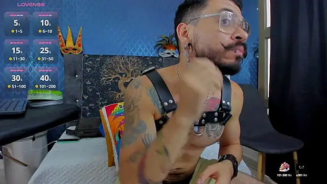 Snapshot of leondevereda chatting on 02.04.25 leondevereda online show from 02.04.25