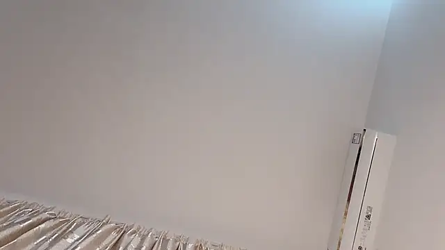 Krismil3 online show from 03.15.25