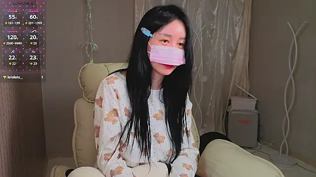 Snapshot of 2hyun chatting on 06.03.26 2hyun online show from 06.03.26