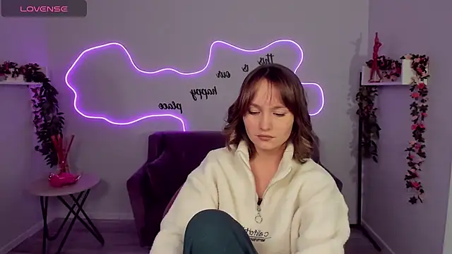 BritnieCute online show from 02.05.26