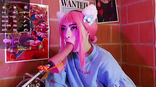 Snapshot of Yennastone chatting on 10.23.25 Yennastone online show from 10.23.25