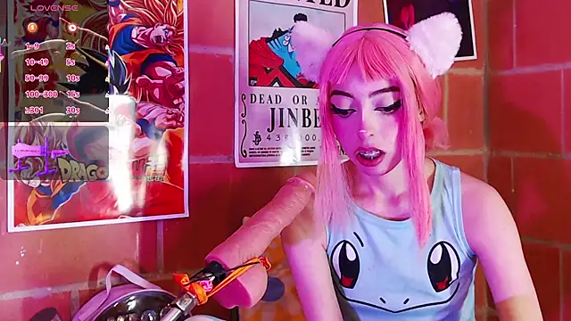 Snapshot of Yennastone chatting on 10.29.25 Yennastone online show from 10.29.25