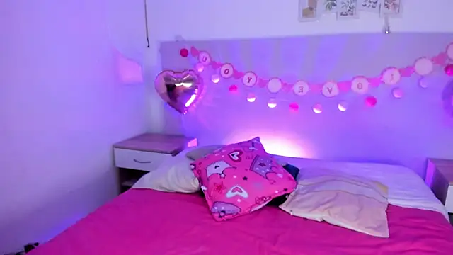 Snapshot of Kimkalifa_ chatting on 02.08.25 Kimkalifa online show from 02.08.25