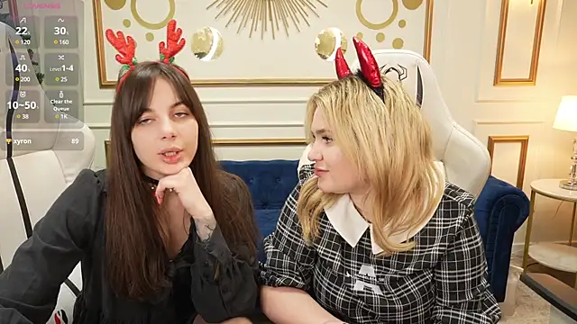 Snapshot of Alisa054 chatting on 12.24.24 Alisa054 online show from 12.24.24