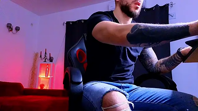 MightyAaron66 online show from 11.29.25