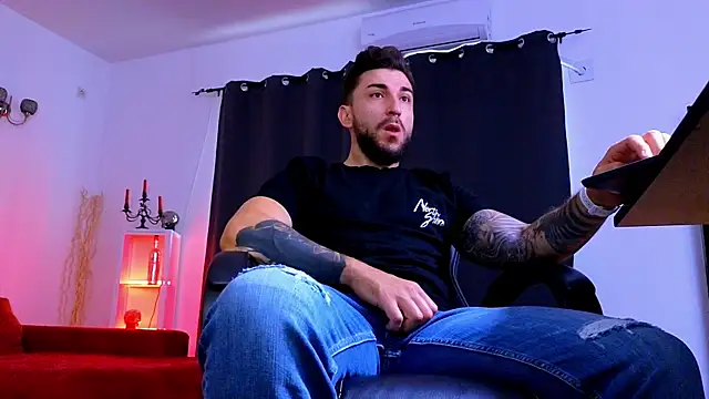 MightyAaron66 online show from 07.12.26