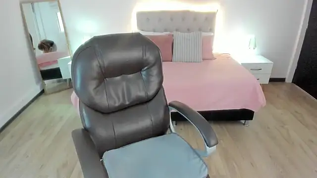 Snapshot of Tamy_edwards chatting on 03.06.26 Tamy edwards online show from 03.06.26