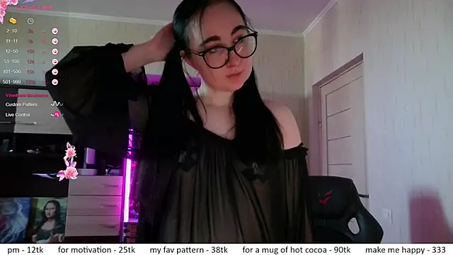 Snapshot of el_sweety chatting on 06.30.26 el sweety online show from 06.30.26