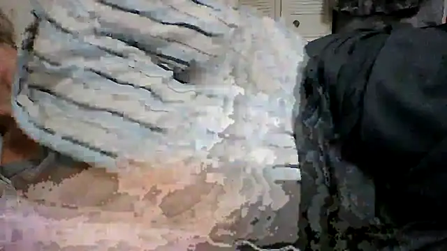 Emilylyn2501 online show from 12.25.24